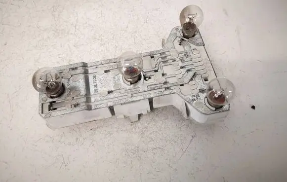 Volkswagen PASSAT B5 Tail light bulb cover holder 3B5945257