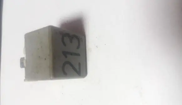 Audi A6 S6 C5 4B Other relay 443951253J