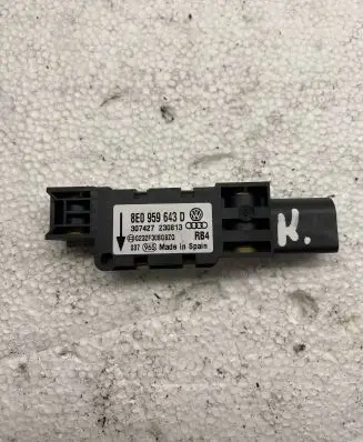 Audi A4 S4 B6 8E 8H Airbag deployment crash/impact sensor 8E0959643D