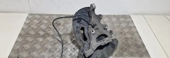 Mercedes-Benz SLK R171 Front wheel hub