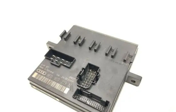 Audi A4 S4 B6 8E 8H Comfort/convenience module 8E0907279N 00009773C4