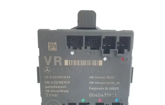 Mercedes-Benz C W204 Door control unit/module A2129004302 A2128203626 A2129028101