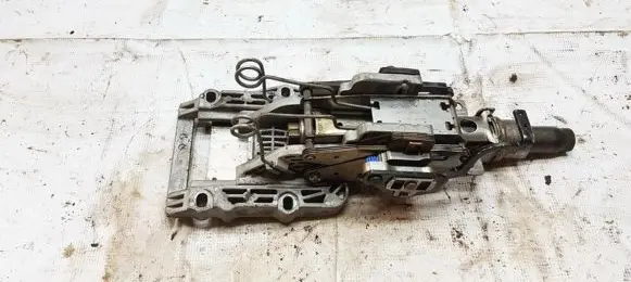 Volkswagen PASSAT B5.5 Steering wheel axle 815480