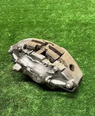 BMW X5 G05 Front brake caliper 6881784 4X404134836