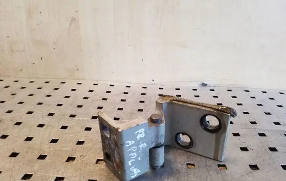 BMW X5 E53 Front door lower hinge 