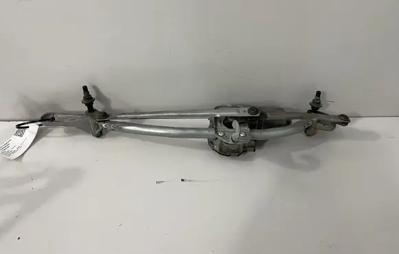 BMW 7 F01 F02 F03 F04 Front wiper linkage and motor 7305561