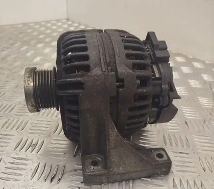 Volvo V70 Generator/alternator 30658085 0124525060