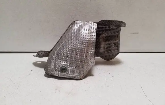 Volvo XC60 Heat shield in engine bay 30757296