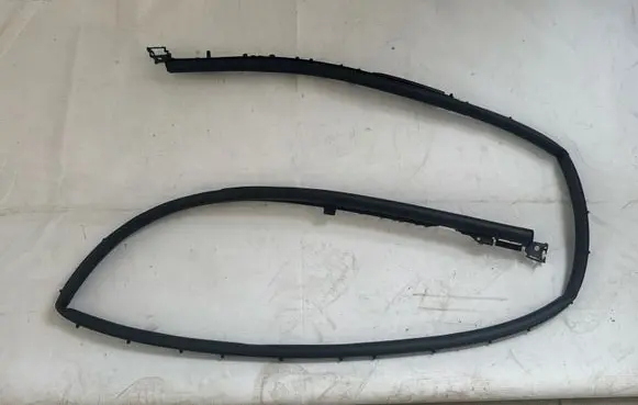 Peugeot 408 II Engine compartment rubber 9835340380