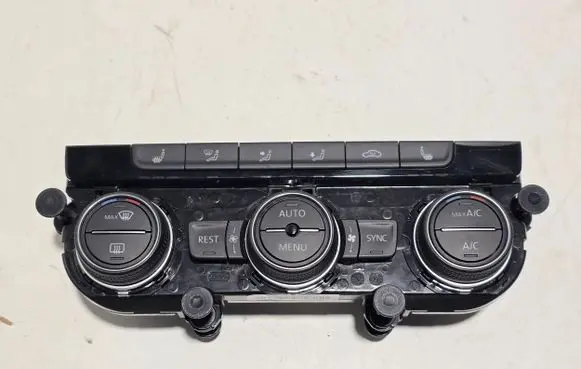 Volkswagen PASSAT B8 Climate control unit 5G0907044CJ