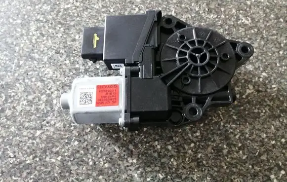 Hyundai Santa Fe Rear door window regulator motor 83460S1010