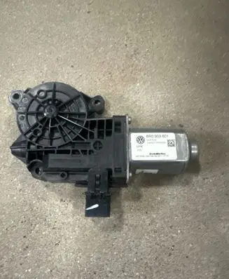 Seat Ibiza IV (6J,6P) Front door window regulator with motor 6R0959801 402193D