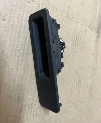 BMW 3 G20 G21 Tailgate opening switch 