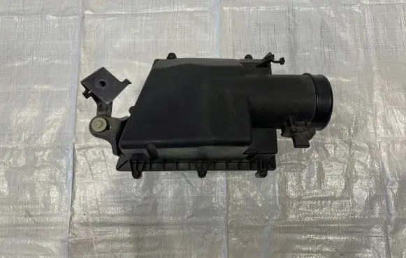 Jaguar F-Pace Air filter box HX739H709BB