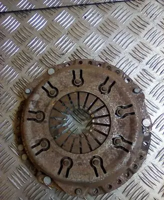 Nissan Almera Tino Pressure plate 