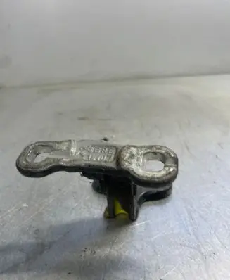 Volvo V50 Front door lower hinge 30784890