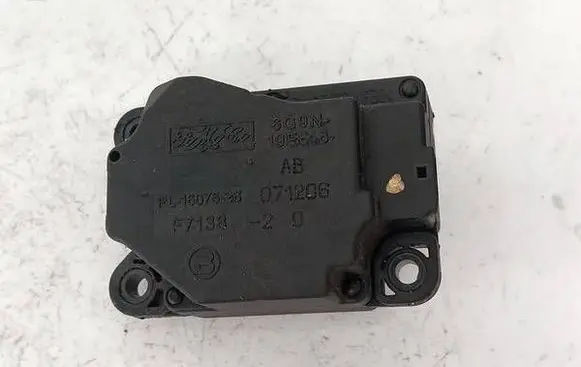 Volvo V70 Air flap motor/actuator 6g9n19e616 f7138