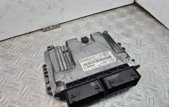 Ford Focus Engine control unit/module F1FA12A650ASK 0261S16897