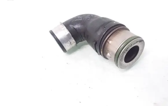 Skoda Octavia Mk2 (1Z) Turbo air intake inlet pipe/hose 1T0145790B