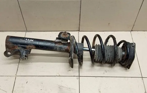 Mercedes-Benz A W169 Front shock absorber with coil spring