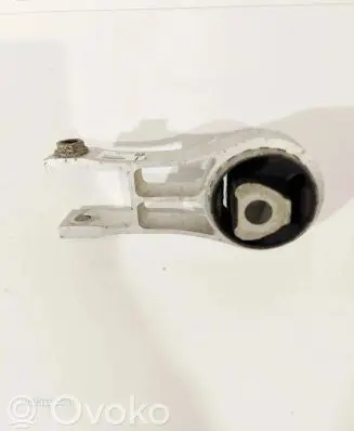 Chrysler Pacifica Engine mount bracket P68224737AB D091333218
