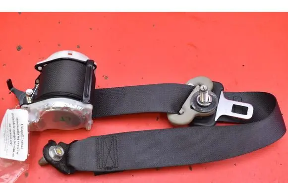 Honda Civic IX Front seatbelt 82850TB9G010M