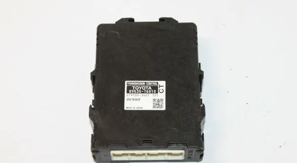 Toyota Prius (XW30) Gearbox control unit/module 8953576010