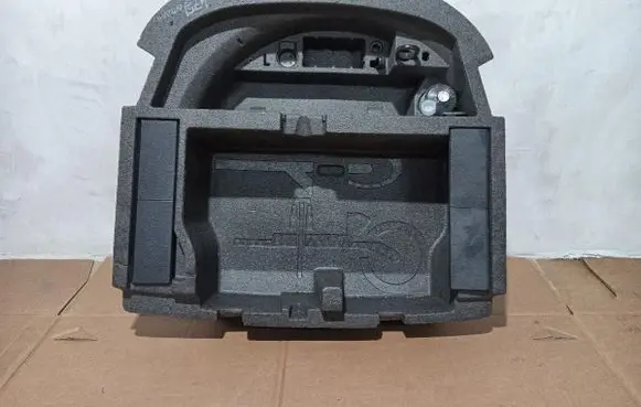 Skoda Octavia Mk4 Spare wheel section trim 5E3853957