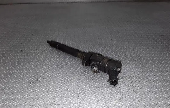 Ford Focus C-MAX Fuel injector 0445110188
