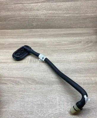 Volvo XC90 Engine coolant pipe/hose 31455352