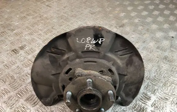 Subaru Legacy Front wheel hub
