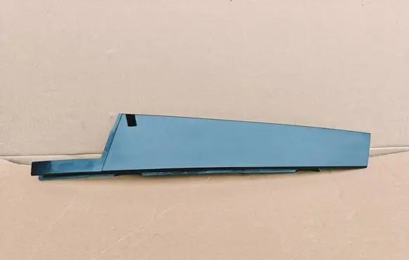 Skoda Enyaq iV Front door glass trim molding 5LA837902
