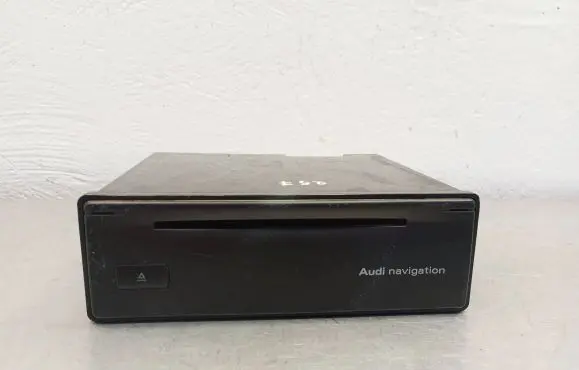 Audi A6 S6 C5 4B Navigation unit CD/DVD player 4D0919892