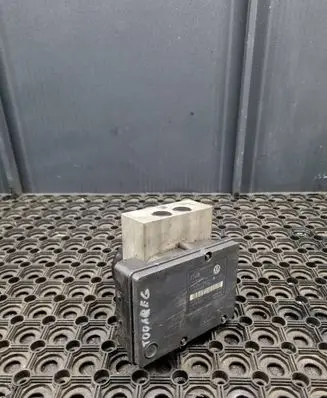 Volkswagen Touareg I ABS Pump 7L0614111H 10020402634