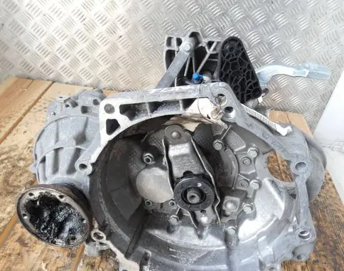 Volkswagen Golf VII Manual 5 speed gearbox TLN