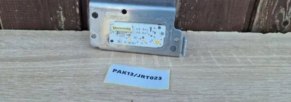 Opel Mokka B Under headlight/headlamp trim L299222ORG