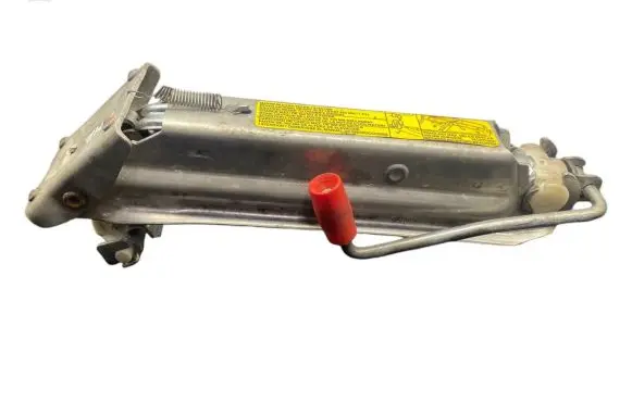 Audi A3 S3 8L Lift Jack 8E0011031