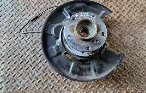 BMW 2 F22 F23 Rear wheel hub