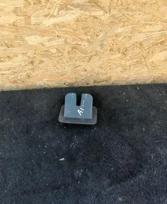 Audi A1 Tailgate/trunk/boot lock/catch/latch