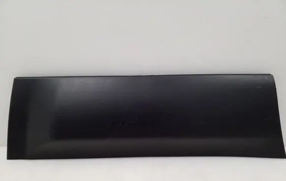 Nissan Qashqai Rear door trim (molding) 82870BR01A