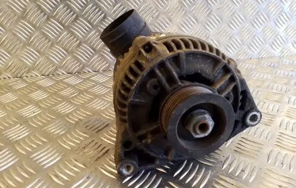 Volkswagen PASSAT B5 Generator/alternator 0123510061 078903015F 120A