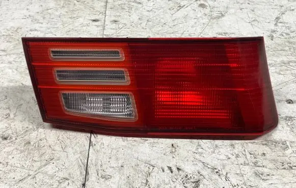 Mitsubishi Galant Tailgate rear/tail lights 22687201