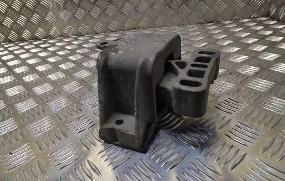 Volkswagen Golf IV Engine mount bracket 1J0199555