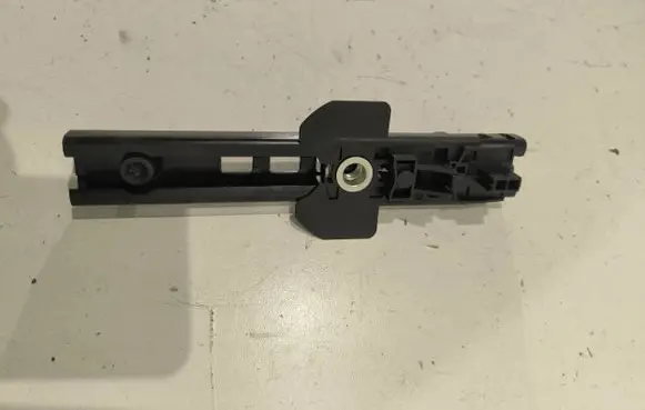 Ford Mondeo MK IV Seat belt adjustment rail 604412200 A4408e1