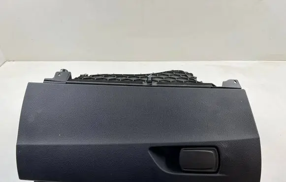 BMW 1 F20 F21 Glove box