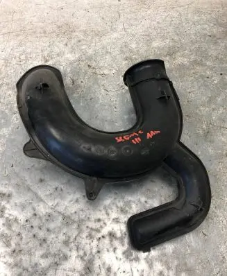 Renault Scenic III - Grand scenic III Air intake duct part 8200923128