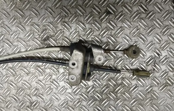 Opel Vectra C Gear shift cable linkage