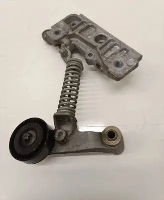 Mercedes-Benz CLA C117 X117 W117 Generator/alternator belt tensioner A6512000570