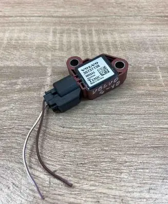 Volvo V50 Airbag deployment crash/impact sensor 30737138 8840A6