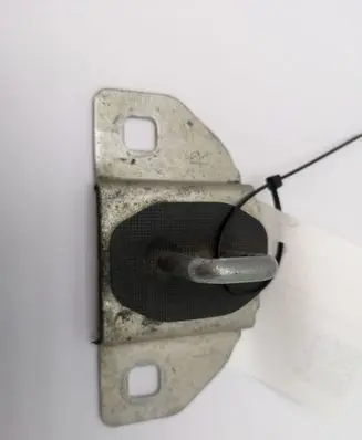 Mercedes-Benz C W204 Loading door lock loop/hook striker 
